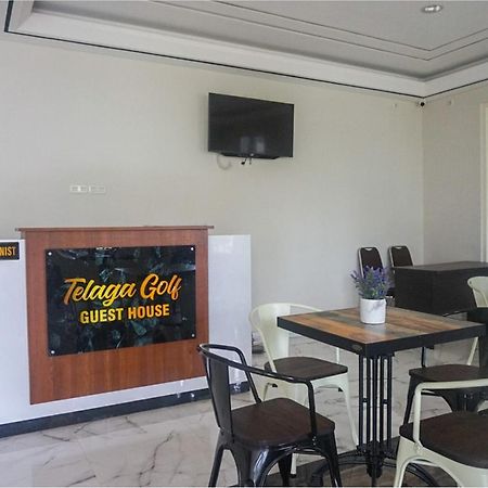Reddoorz Near Araya Family Club House Hotel Malang Exterior foto