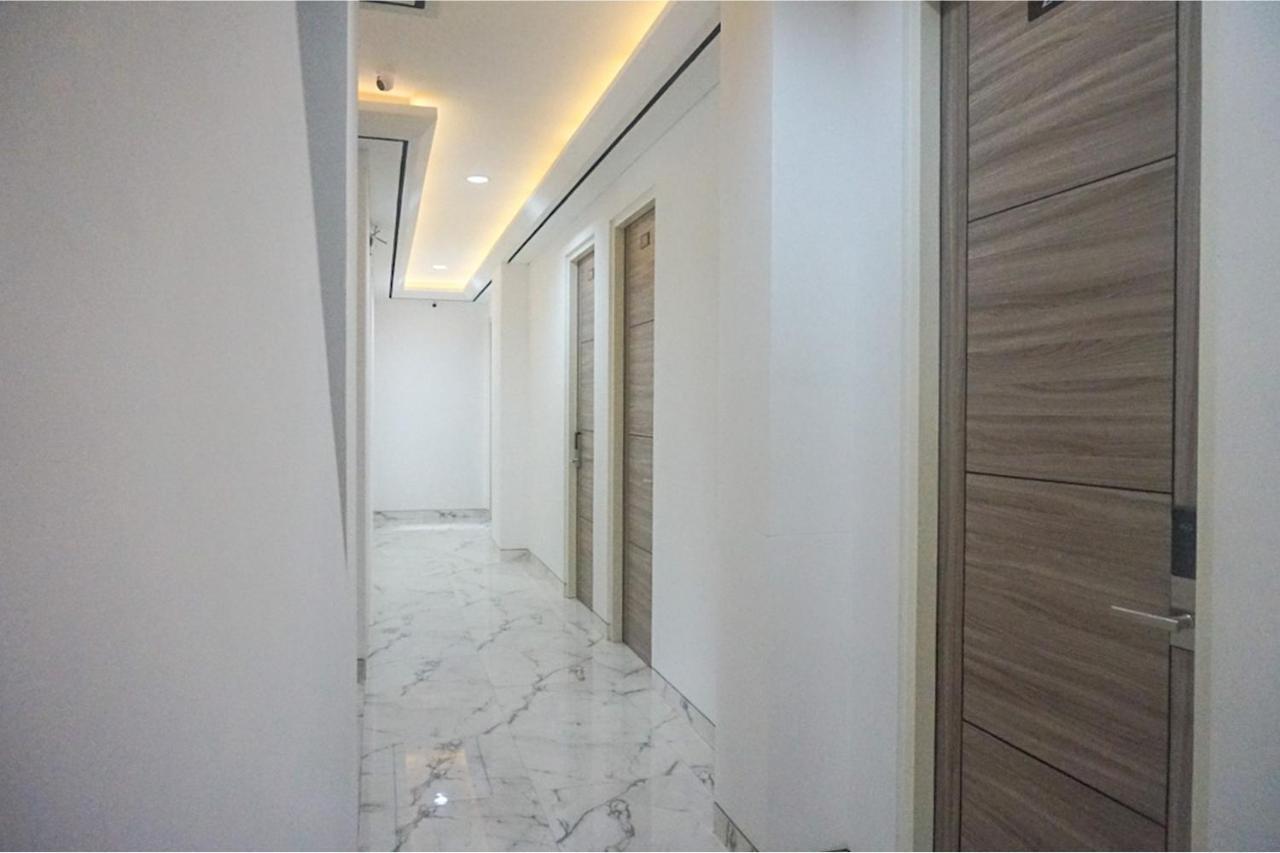 Reddoorz Near Araya Family Club House Hotel Malang Exterior foto